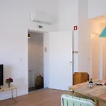 Marta - Garajau Daire
